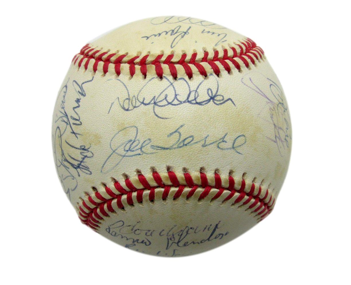 2000 New York Yankees Team-Signed by (22) 1998 WS Baseball PSA/DNA 196420