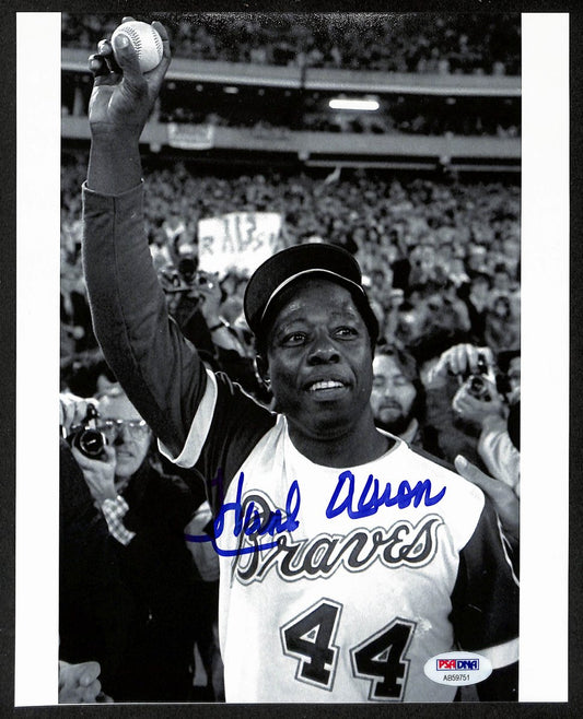 Hank Aaron HOF Signed/Auto 8x10 B/W Photo #715 Home Run Braves PSA/DNA 197215