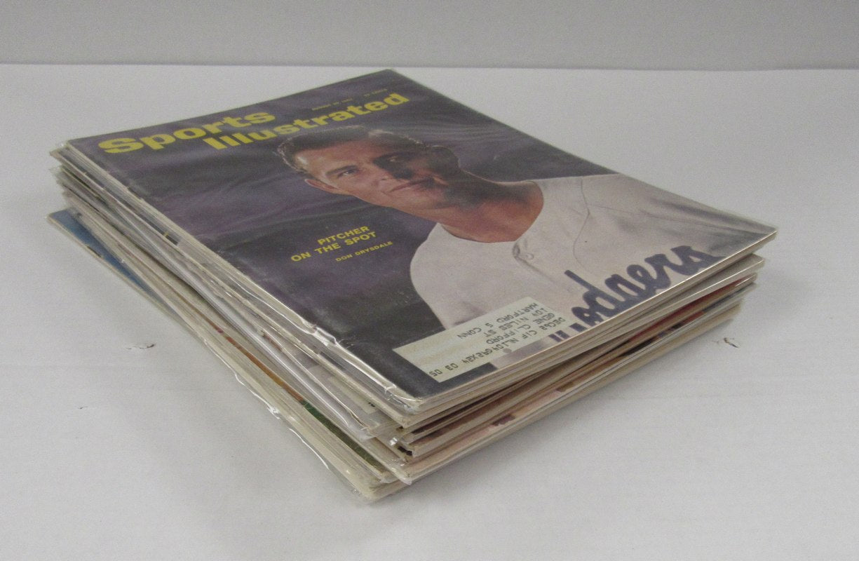 Lot of (12) 1962 Sports Illustrated Magazines Drysdale/62 WS Covers 198097