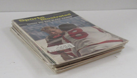 Lot of (9) 1964 Sports Illustrated Magazines Shirley Maclaine Cover 198099