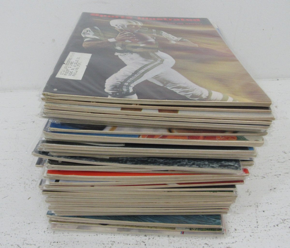 Lot of (43) 1966 Sports Illustrated Magazines Starr/Namath/Rupp Covers 198618