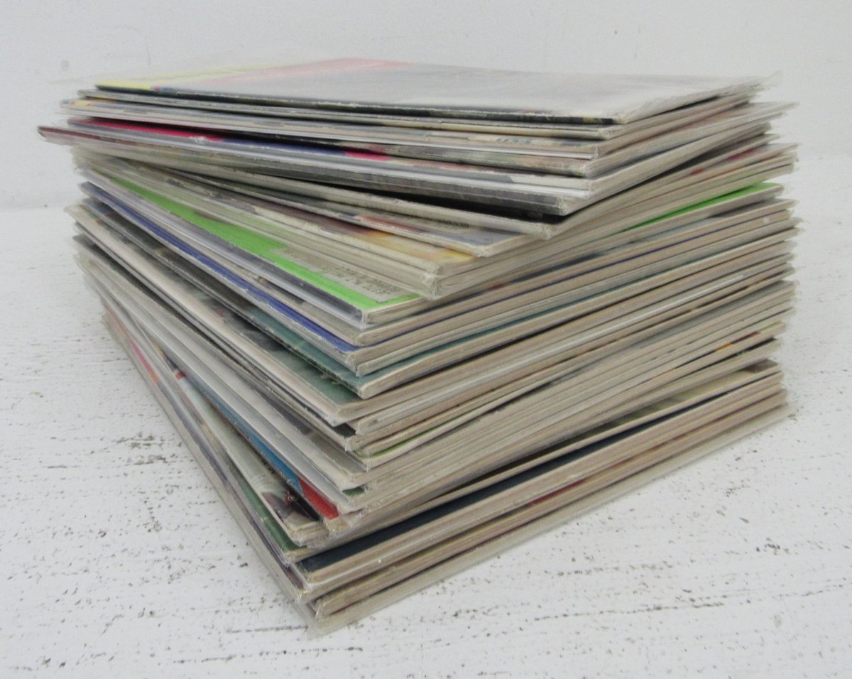 Lot of (32) 1971 Sports Illustrated Magazines Super Bowl/Ali Covers 198619