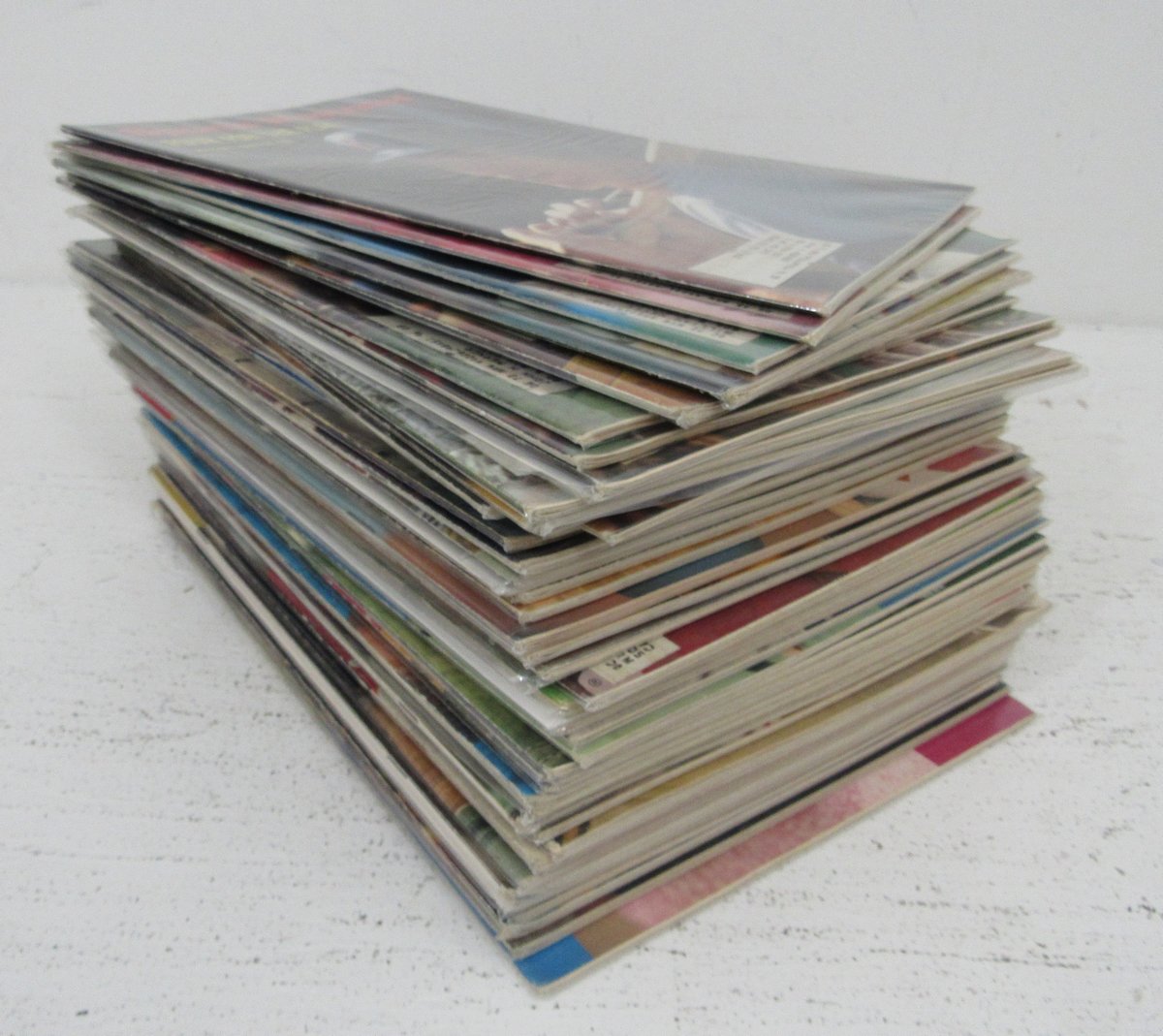 Lot of (44) 1972 Sports Illustrated Magazines Nicklaus/Mays-Mets Covers 198624