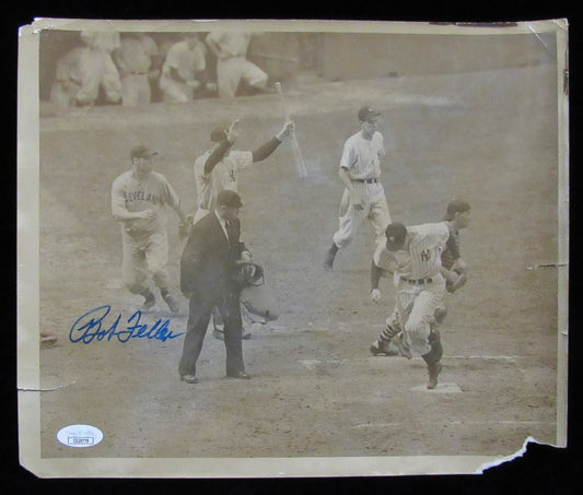 Bob Feller HOF Signed/Auto 12x10 Vintage B/W Photo Cleveland Indians JSA 197540