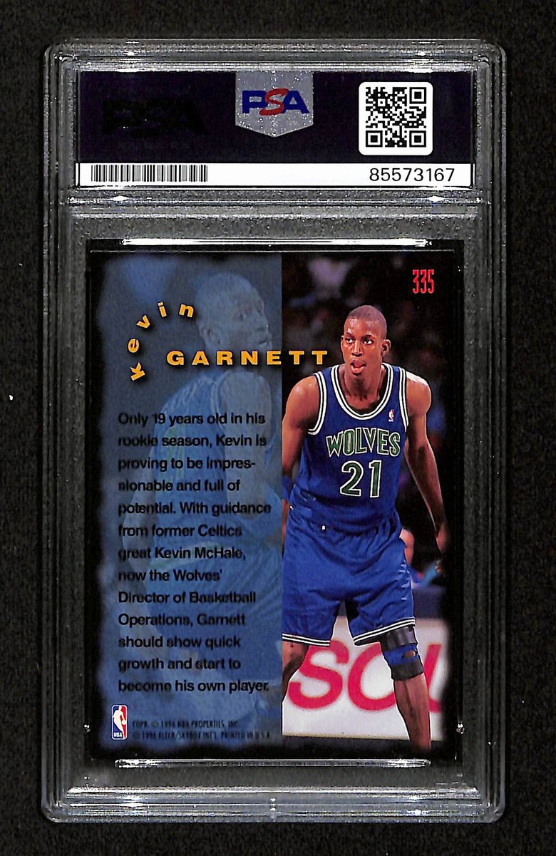 Kevin Garnett HOF Signed/Auto On Card 1995-96 Fleer RC Card #335 PSA/DNA 198732