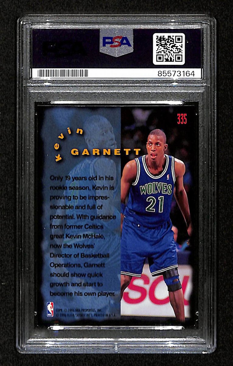 Kevin Garnett HOF Signed/Auto On Card 1995-96 Fleer RC Card #335 PSA/DNA 198735