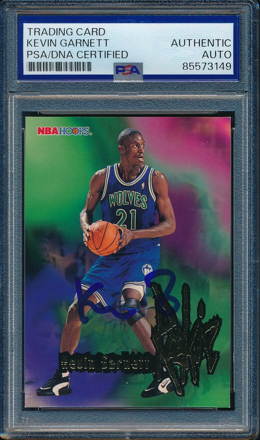 Kevin Garnett HOF Signed On Card 1995-96 NBA Hoops RC Card #272 PSA/DNA 198487