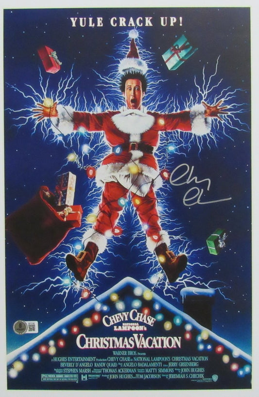 Chevy Chase Signed/Auto 11x17 Movie Poster "Christmas Vacation" Beckett 198492