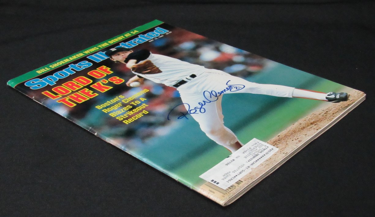 Roger Clemens Signed 5/12/1986 Sports Illustrated Magazine Red Sox PSA 199063