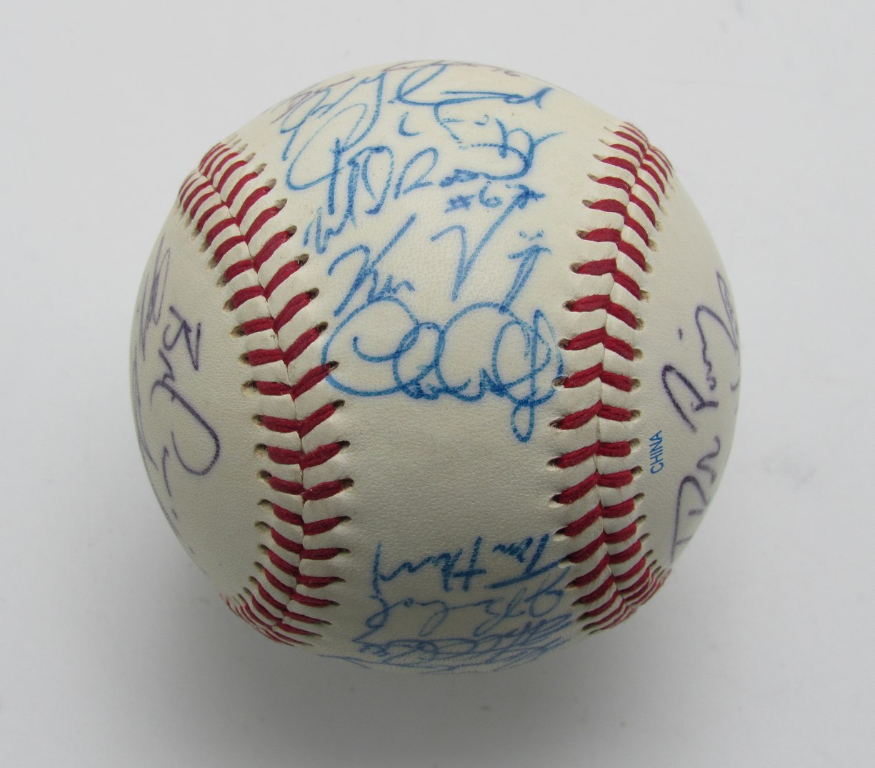 2001 Chicago White Sox Team Multi-Signed/Auto (29) Baseball 196342