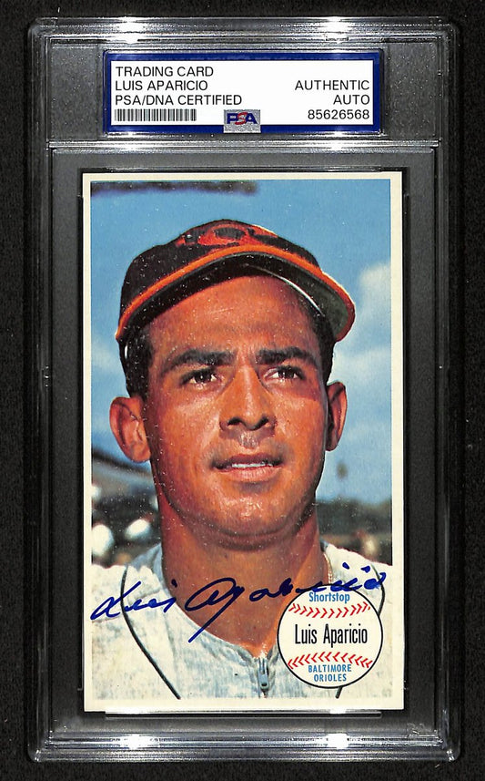 Luis Aparicio HOF Signed/Auto 1964 Topps Giants Card #39 White Sox PSA/DNA201323