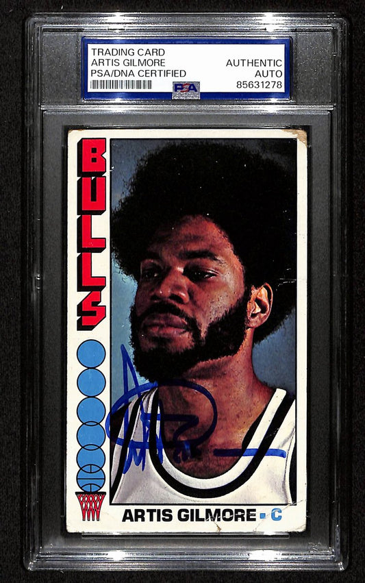 Artis Gilmore HOF Signed/Auto 1976-77 TOPPS Card #25 Bulls PSA/DNA 201368