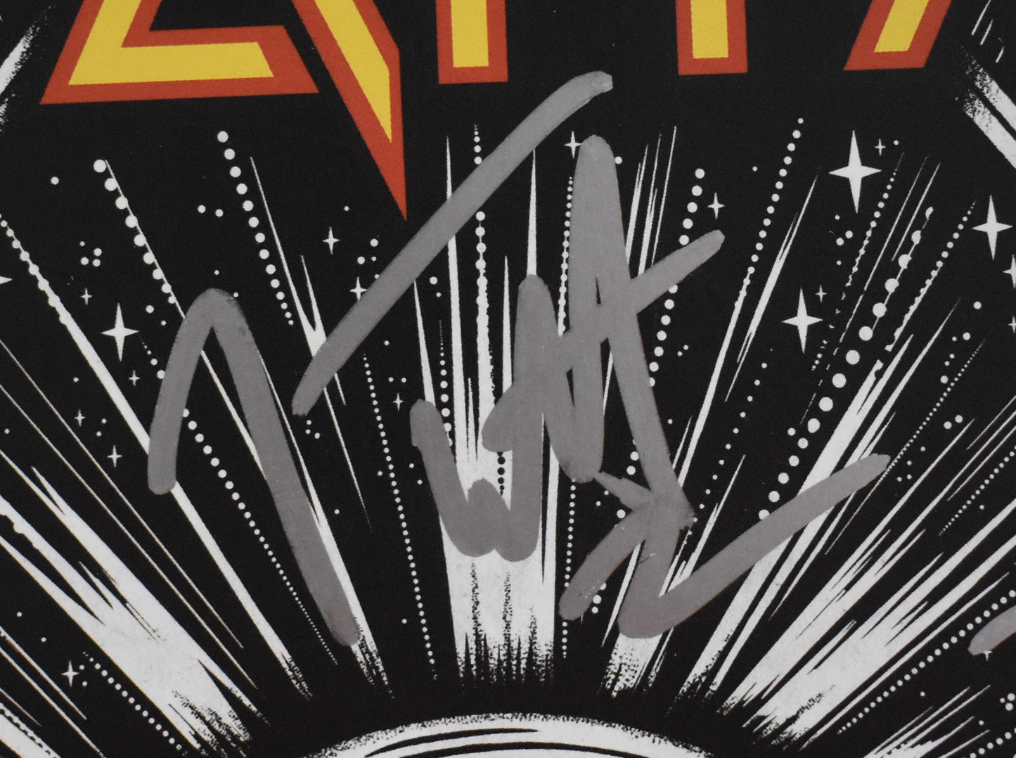 Def Leppard Joe Elliott/Phil Collen Signed Album "Diamond Star Halos" JSA 200757