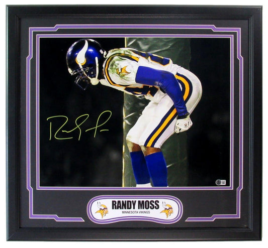 Randy Moss HOF Autographed/Signed Vikings 16x20 Photo Framed ITP Beckett 203225