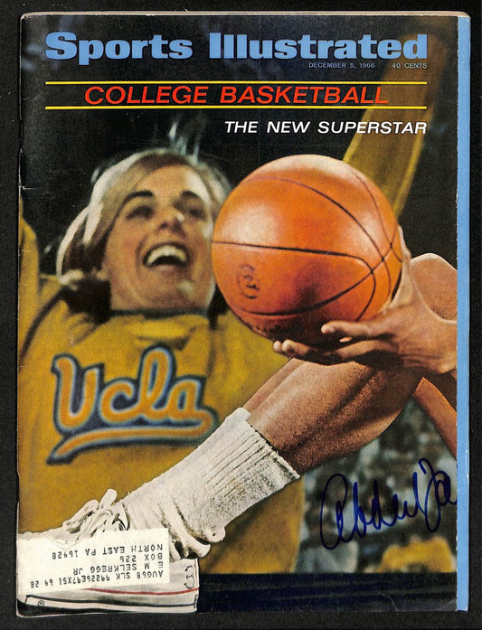 Kareem Abdul-Jabbar Signed 12/5/1966 Sports Illustrated Magaziine PSA/DNA