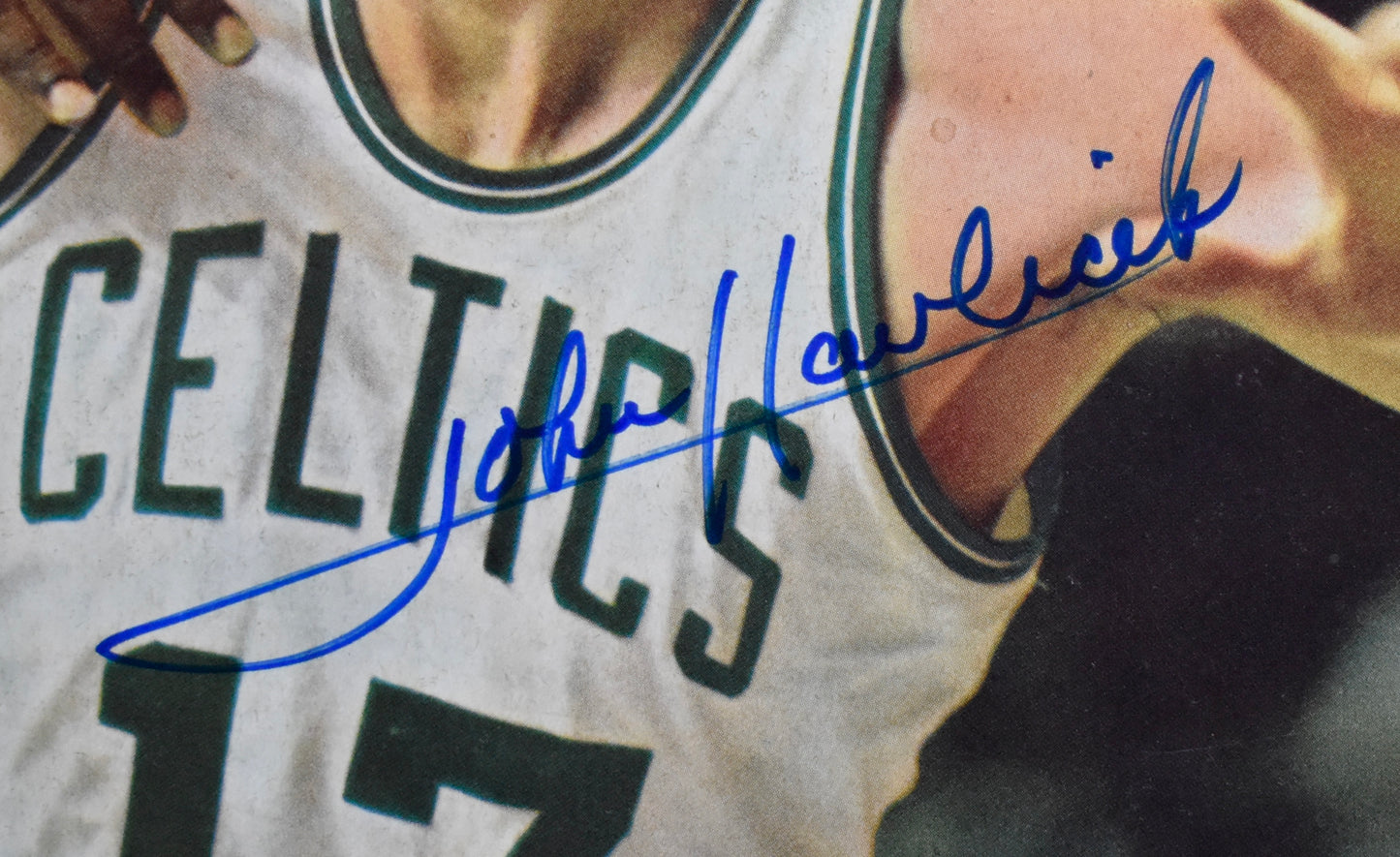John Havlicek HOF Signed 1974 Sports Illustrated Magazine NO LABEL Celtics JSA