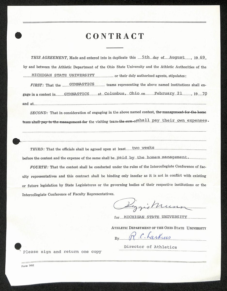Biggie Munn HOF Michigan State Head Coach Signed/Auto Contract JSA BA199637
