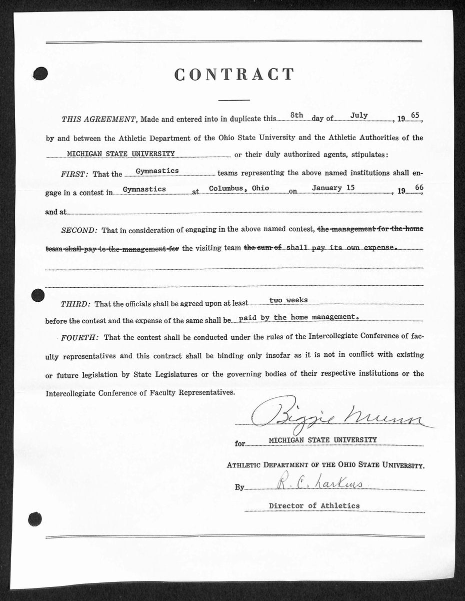 Biggie Munn HOF Michigan State Head Coach Signed/Auto Contract JSA BA199639