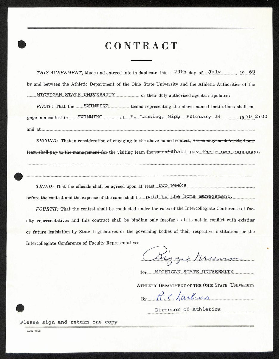 Biggie Munn HOF Michigan State Head Coach Signed/Auto Contract JSA BA199654
