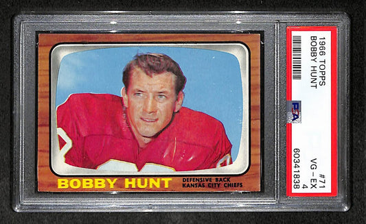 Bobby Hunt 1966 Topps Card #71 Chiefs PSA 4 BA209255