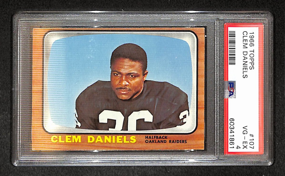 Clem Daniels 1966 Topps Card #107 Raiders PSA 4 BA209282