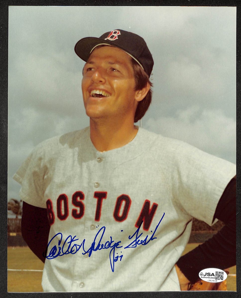 Carlton "Pudge" Fisk HOF Autographed/Signed 8x10 Photo Red Sox JSA 209840
