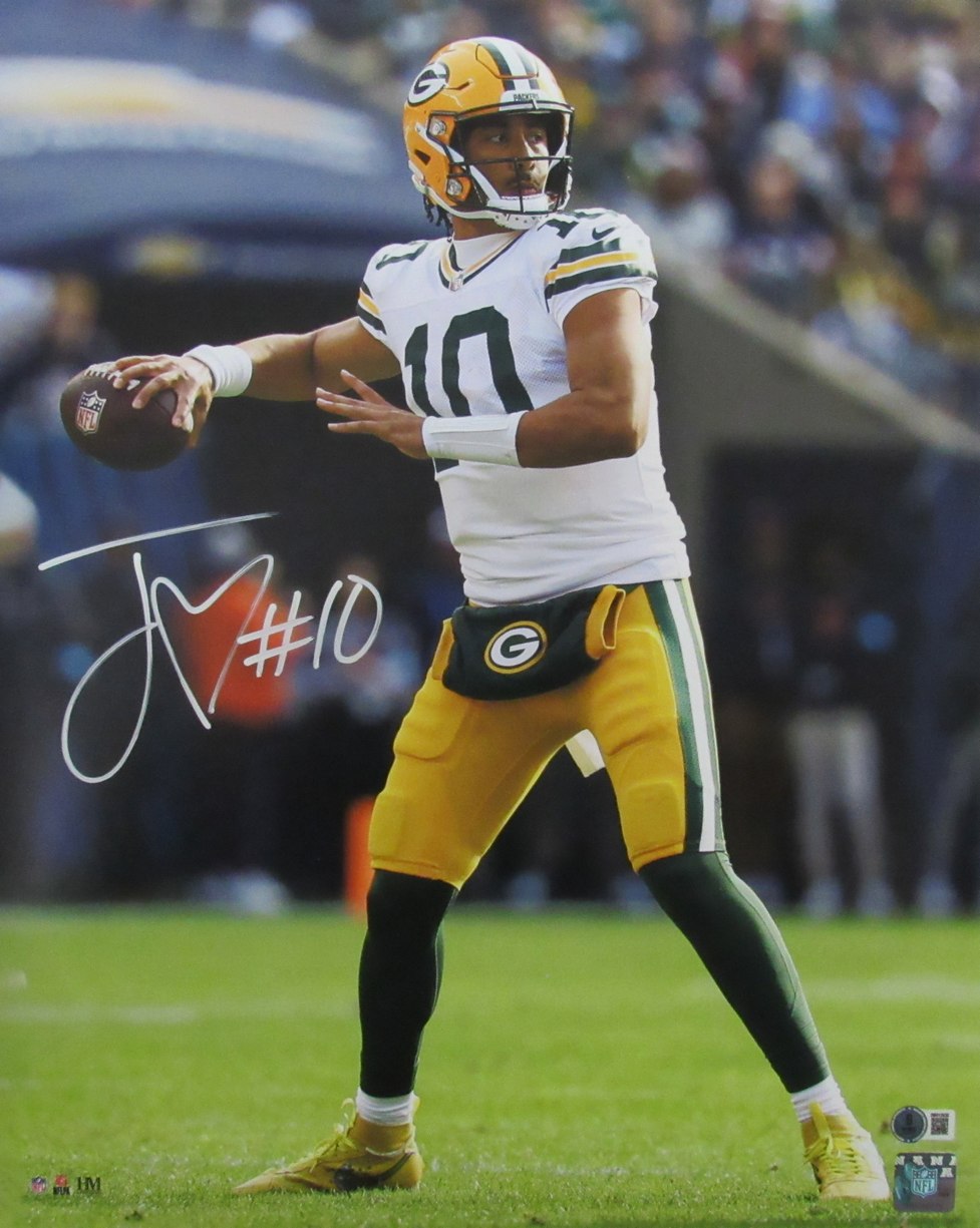 Jordan Love Signed/Autographed 16x20 Photo Green Bay Packers Beckett 208233