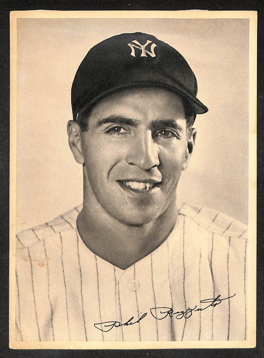 Phil Rizzuto HOF Unsigned 6.5 x 9 B/W 1947 Team Issued Photo NY Yankees 209873