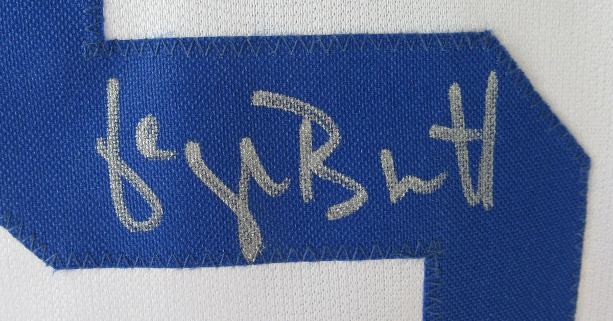George Brett HOF Signed/Auto Royals Custom Baseball Jersey Beckett Witness 08916