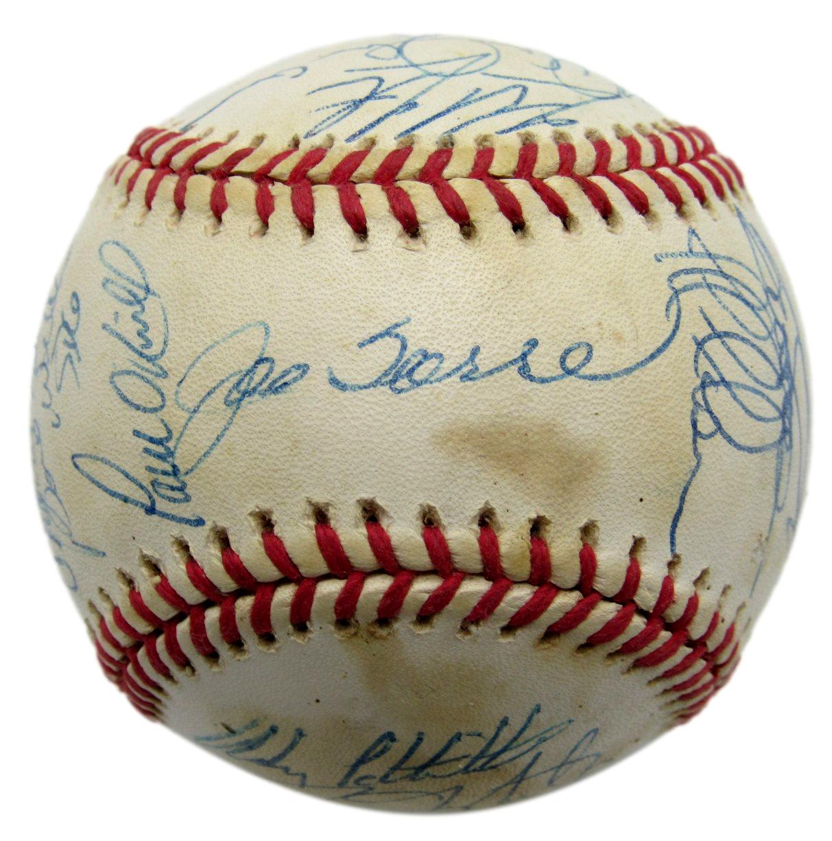 1997 New York Yankees Team-Signed by (21) OAL Baseball PSA/DNA 209924