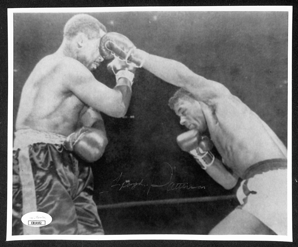 Floyd Patterson Signed/Autographed 7.5x9 Photo Boxing JSA 210560