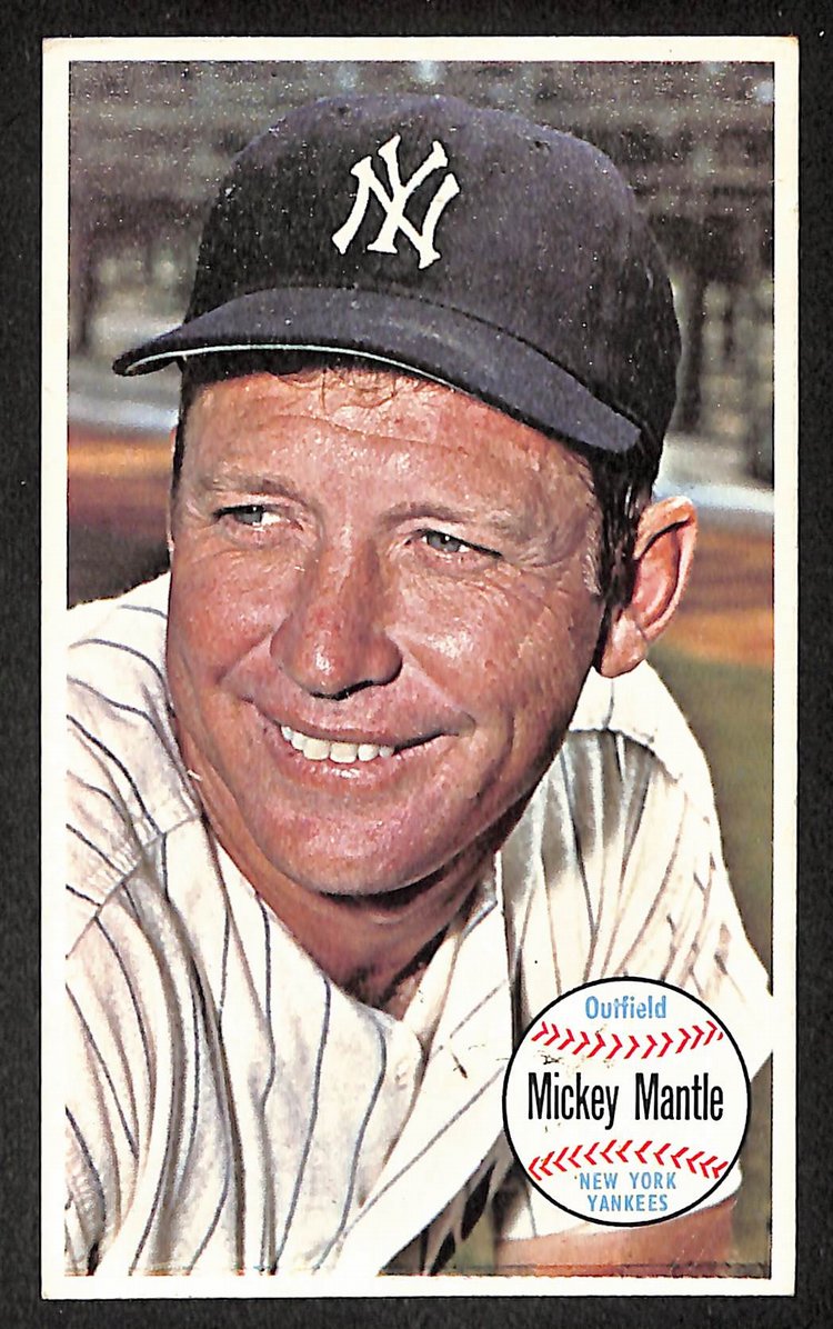 1964 Topps Giant Baseball Card #25 Mickey Mantle New York Yankees 210894