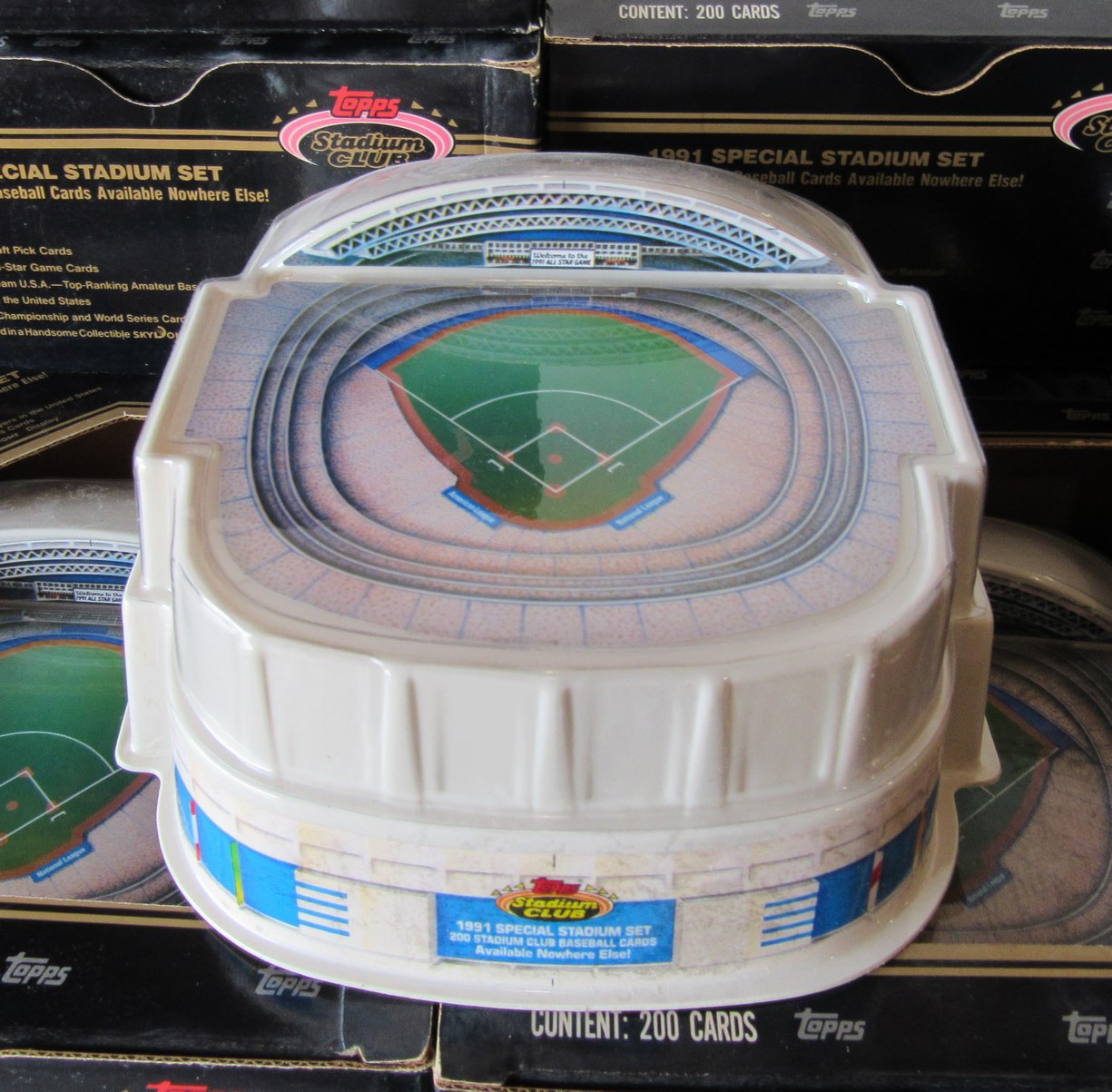 Lot of (8) 1991 Stadium Club Dome Baseball Sets - Manny Ramirez RC RBX119