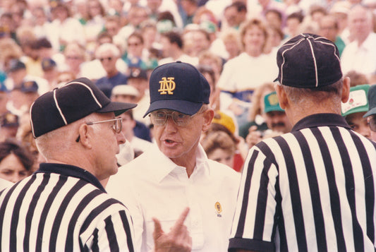 Lou Holtz Notre Dame Football Coach 8x12 Type 1 1988 Press Photo TSN 210322
