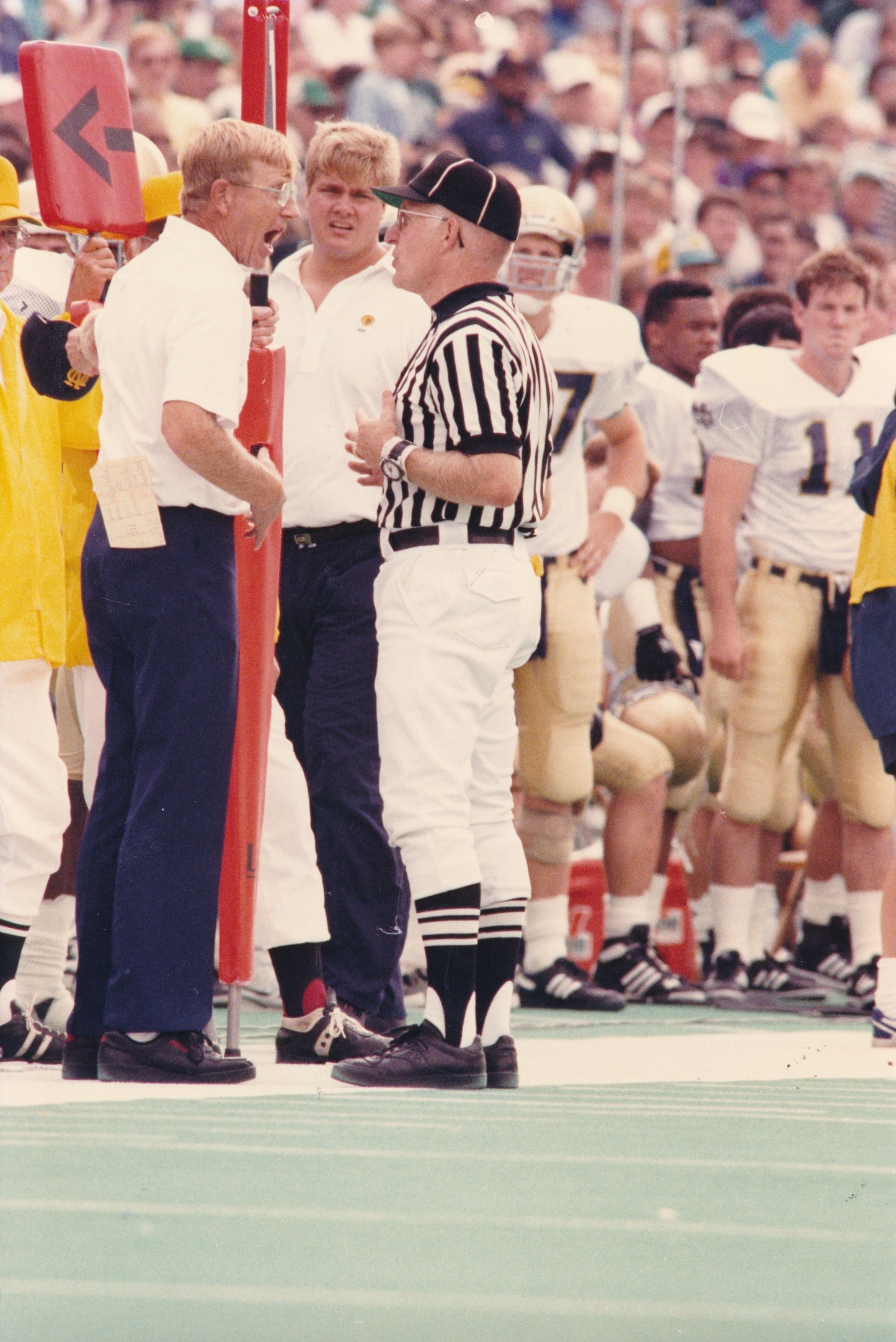 Lou Holtz Notre Dame Football Coach 8x12 Type 1 1988 Press Photo TSN 210323