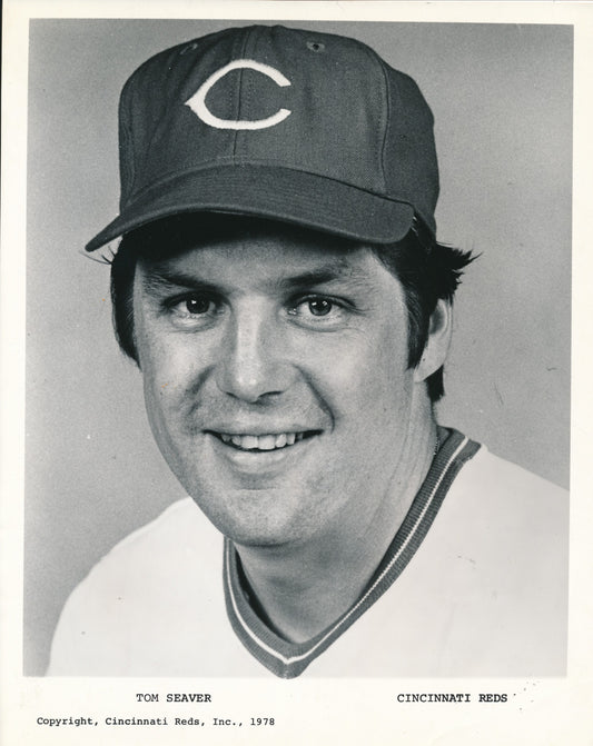 Tom Seaver HOF Cincinnati Reds Team Issued 8x10 B/W Photo 210349