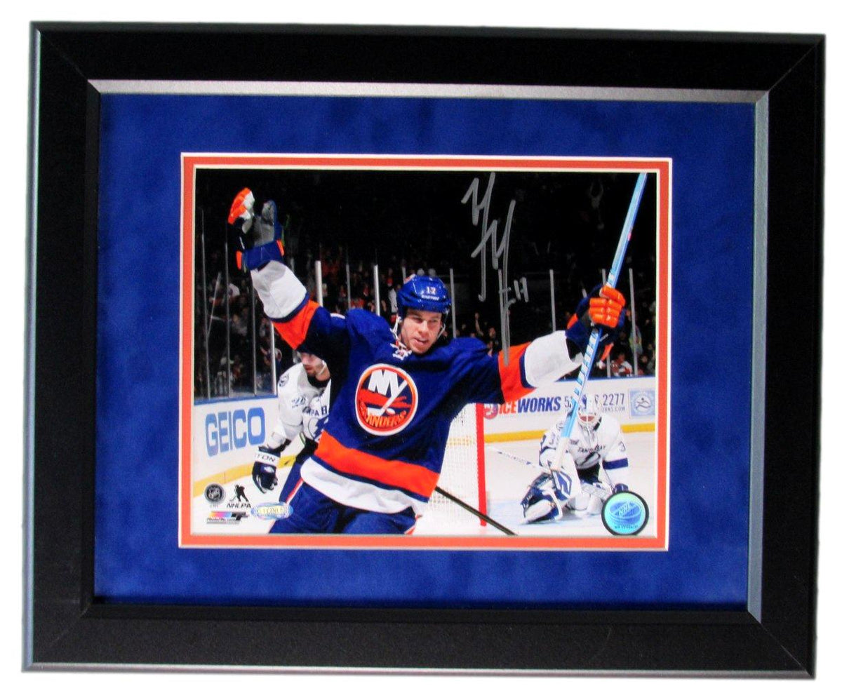 Matt Martin New York Islanders Signed /Auto 8x10  Framed Photo Steiner IXL14