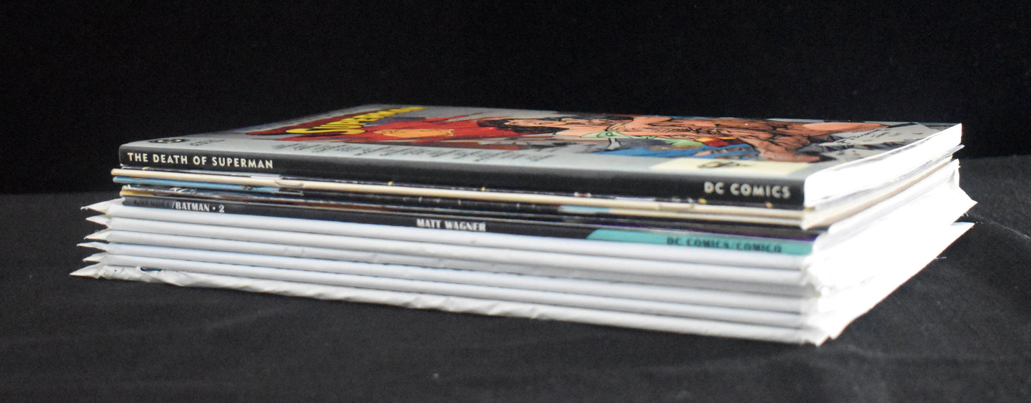 Lot of (13) DC Comic Books Superman, Batman, Detective, Xombi IXL40
