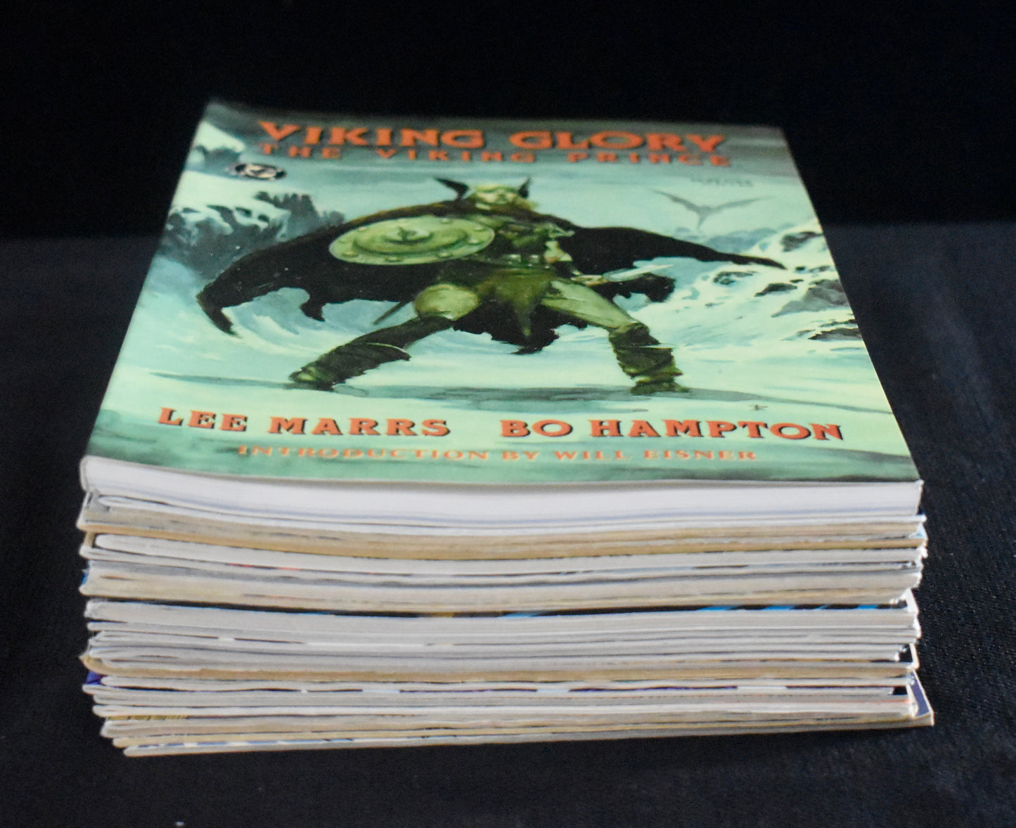 Lot of (26) Assorted DC/Marvel Comics Batman, Robin, The Amazing Spiderman IXL37