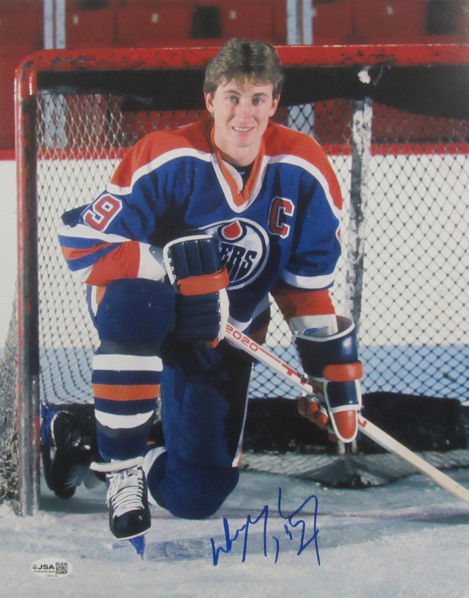 Wayne Gretzky HOF Autographed/Signed 11x14 Photo Oilers JSA 210093