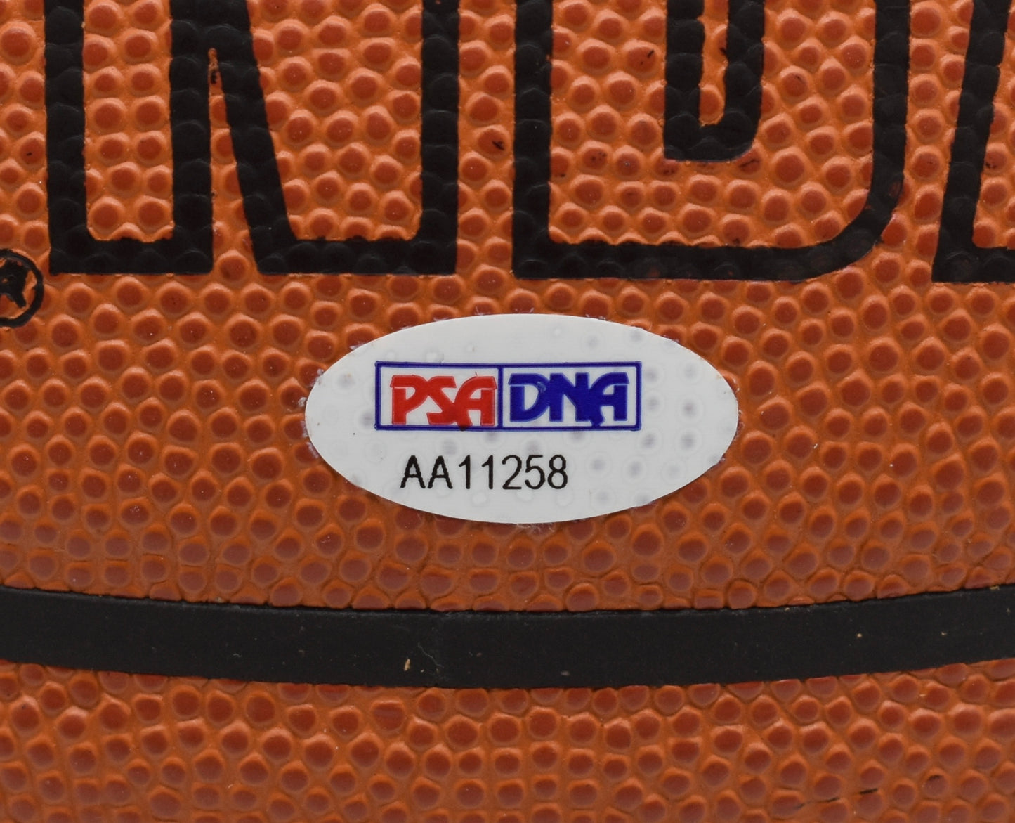 Elgin Baylor HOF Signed Full Size Spalding Basketball Lakers PSA 211905