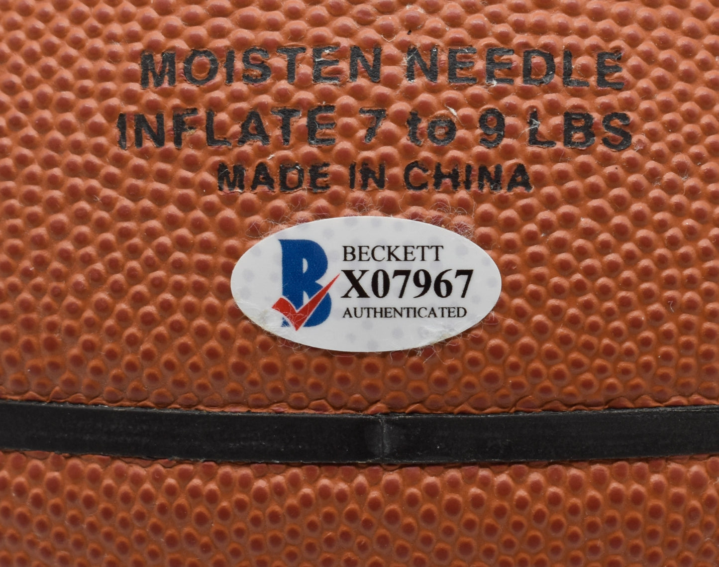Julius Erving HOF Signed Full Size Spalding Basketball 76ers Beckett 211909