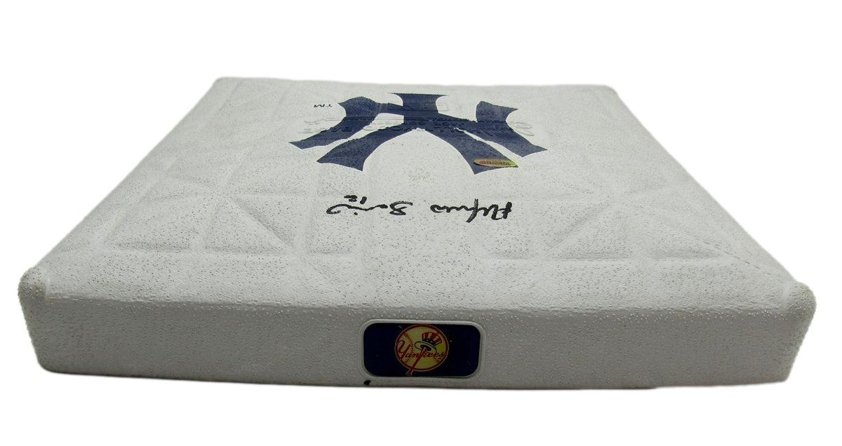 Alfonso Soriano New York Yankees Hand Signed/Auto New York Yankees Base  IXL63