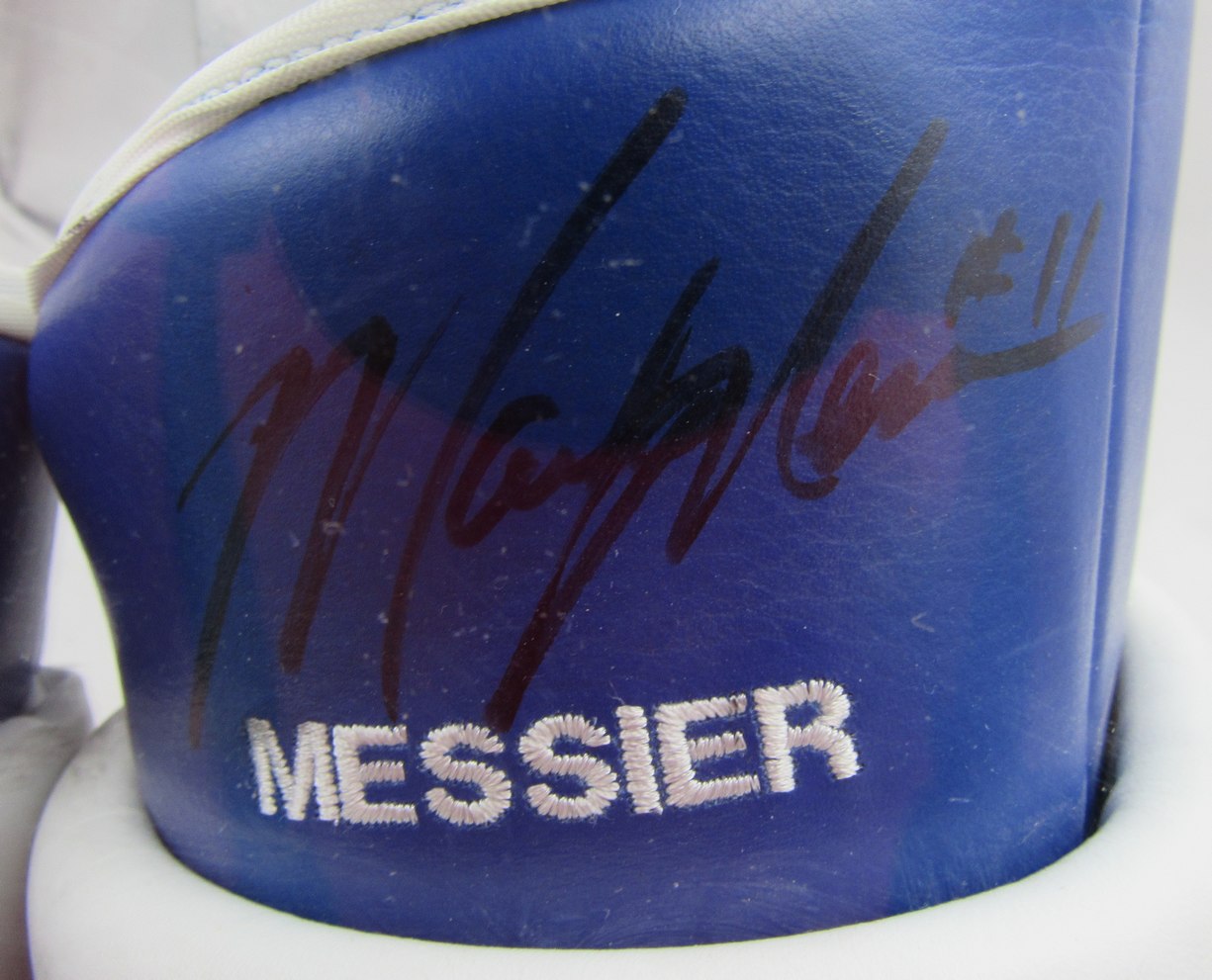 Mark Messier HOF Signed/Autographed Hockey Glove 500th Career Goal UDA IXL65