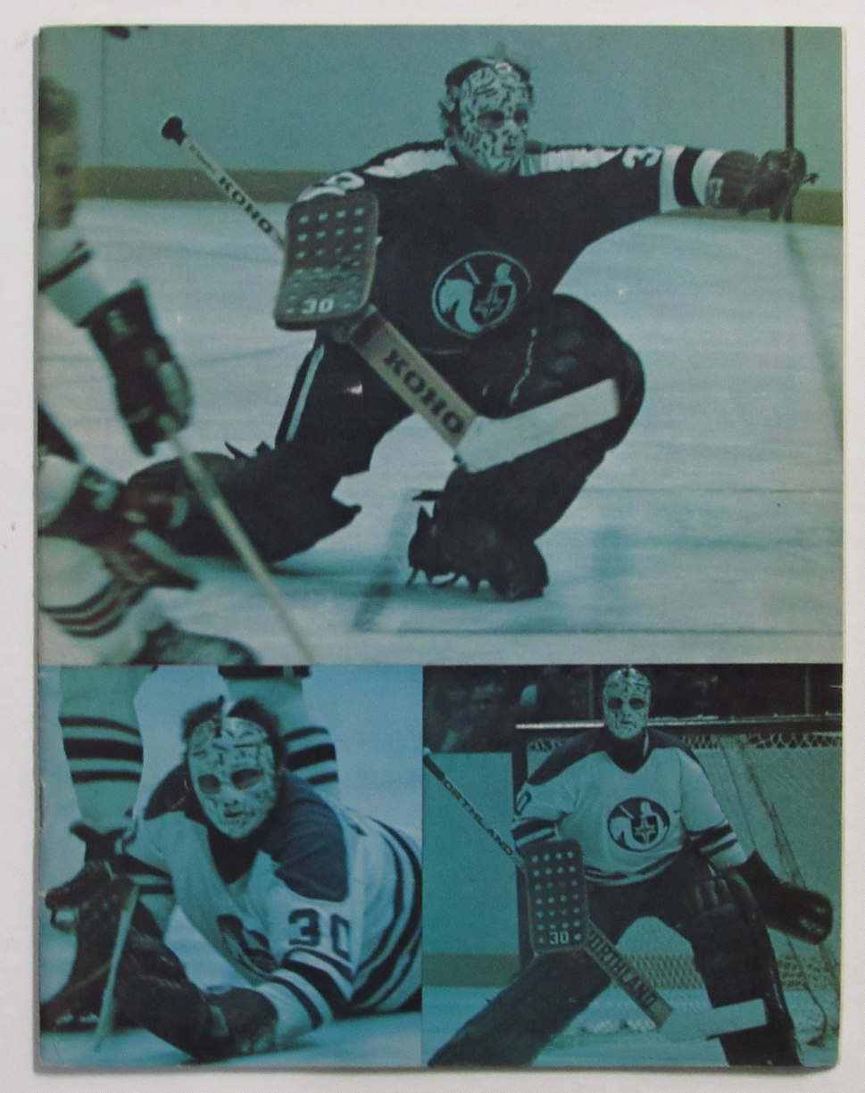 1976 Cleveland Crusaders vs. Cincinnati Stingers WHA Game Program 211080
