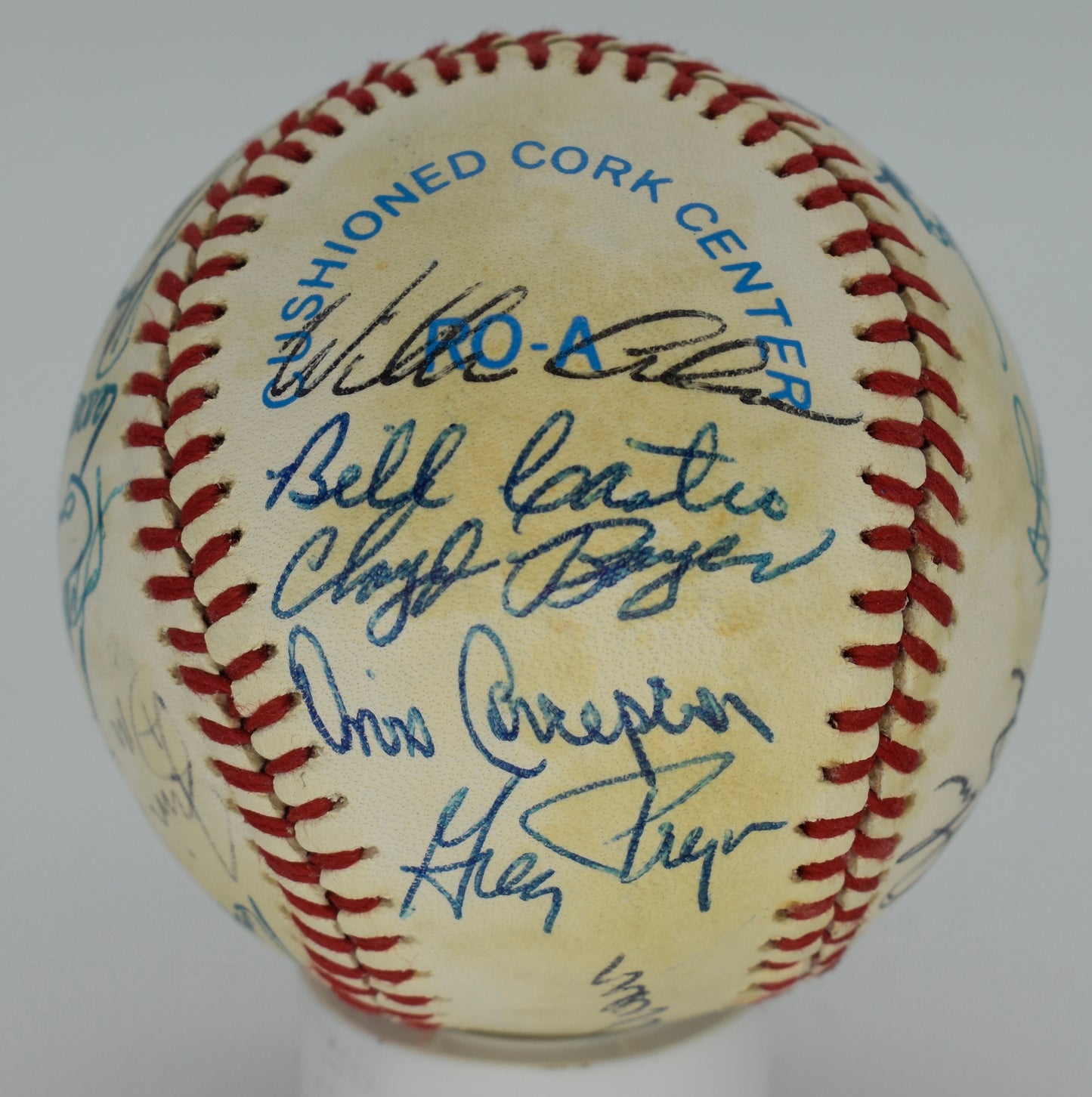 1983 Kansas City Royals Team-Signed OAL Baseball (25) Brett HOF JSA 212329