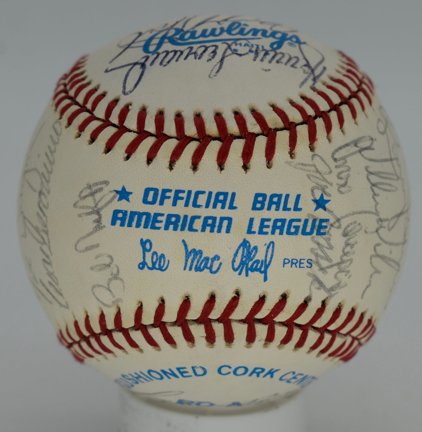 1983 Kansas City Royals Team-Signed OAL Baseball (25) Brett HOF JSA 212332