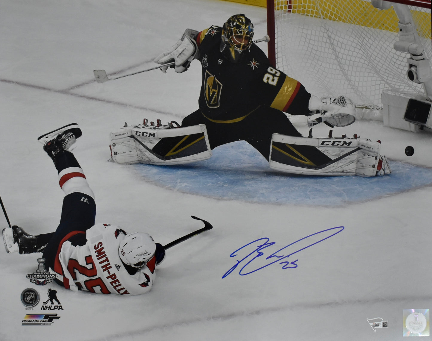 Devante Smith-Pelly Signed/Autographed 16x20 Photo Capitals Fanatics 212021