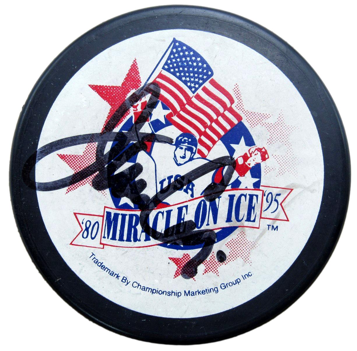 Jim Craig USA Mens Signed/Auto 1980 Miracle on Ice Logo Hockey Puck JSA 212687