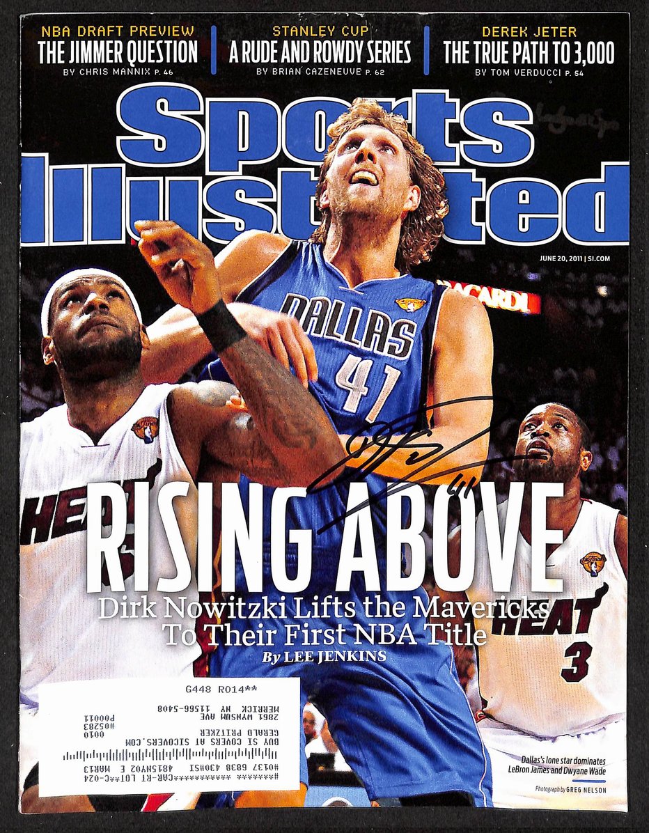 Dirk Nowitzki HOF Signed 2011 Sports Illustrated Mavericks JSA 212881